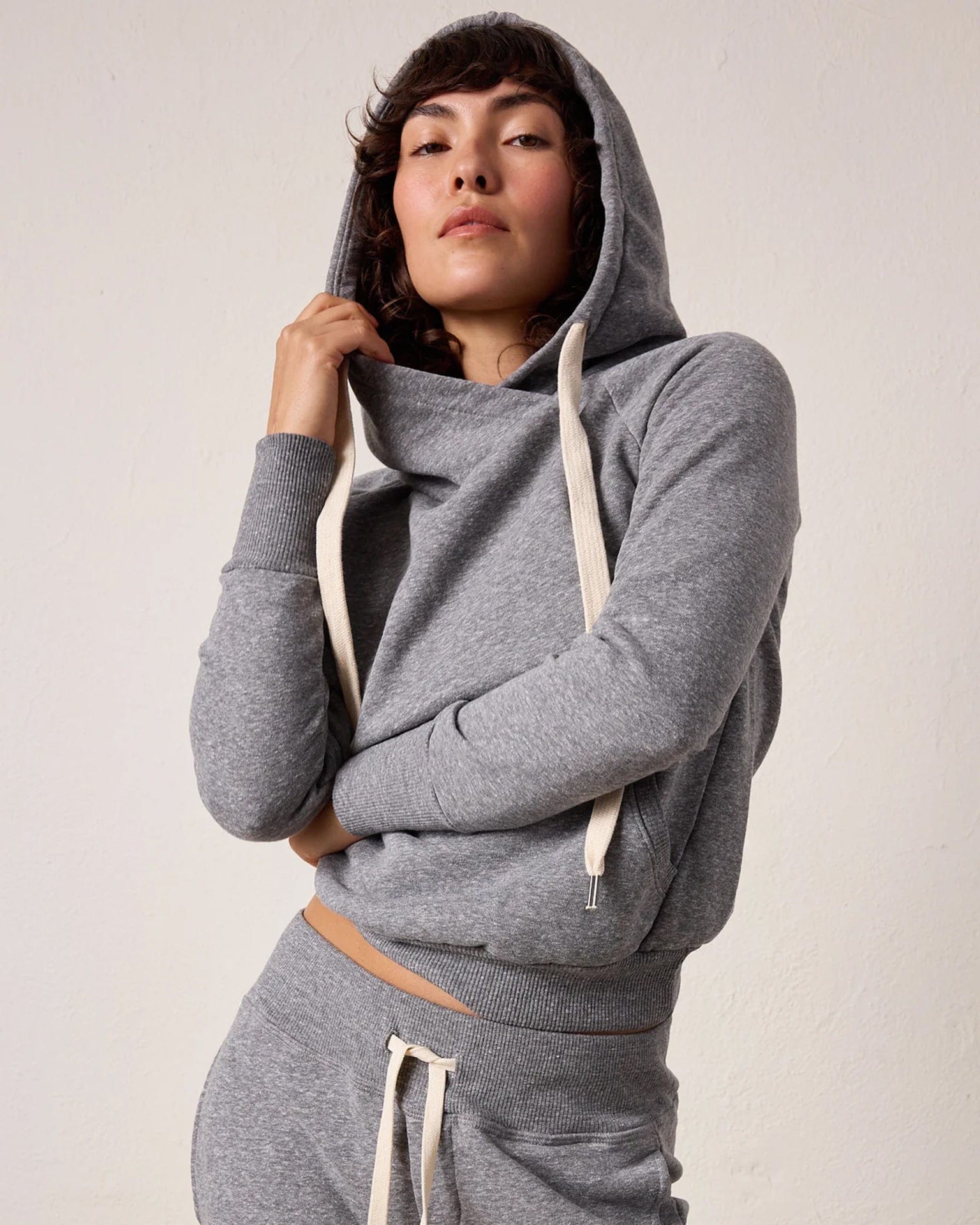 NSF Clothing Lisse Fitted Pullover Hoody in Charcoal Heather Grey