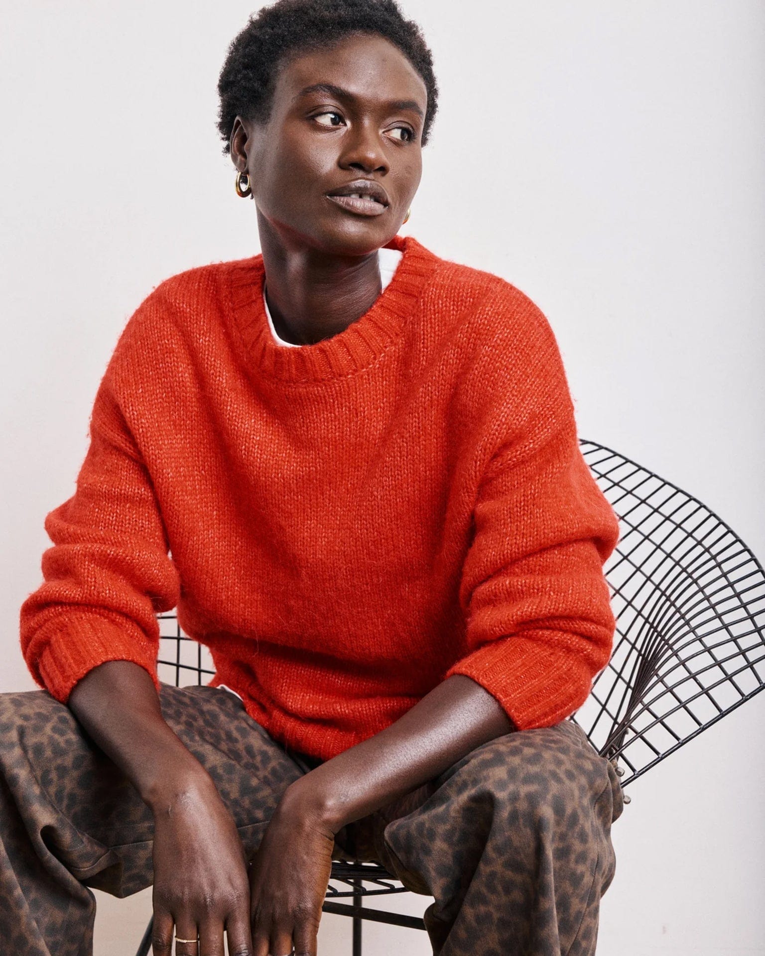 Hartford Clothing Mage Crewneck Sweater in Lipstick