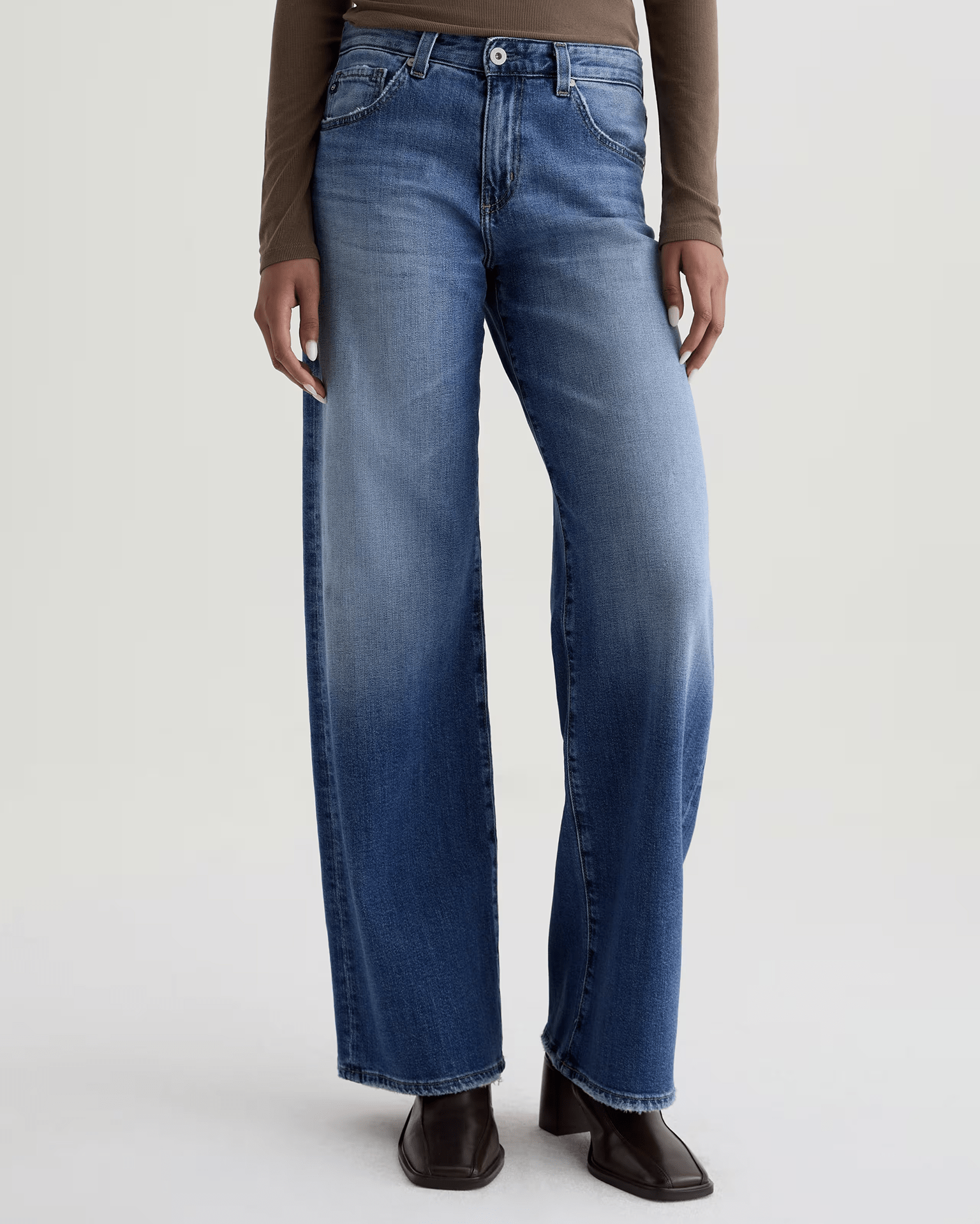 AG Jeans Denim Adria Low Rise Wide Leg in Headline