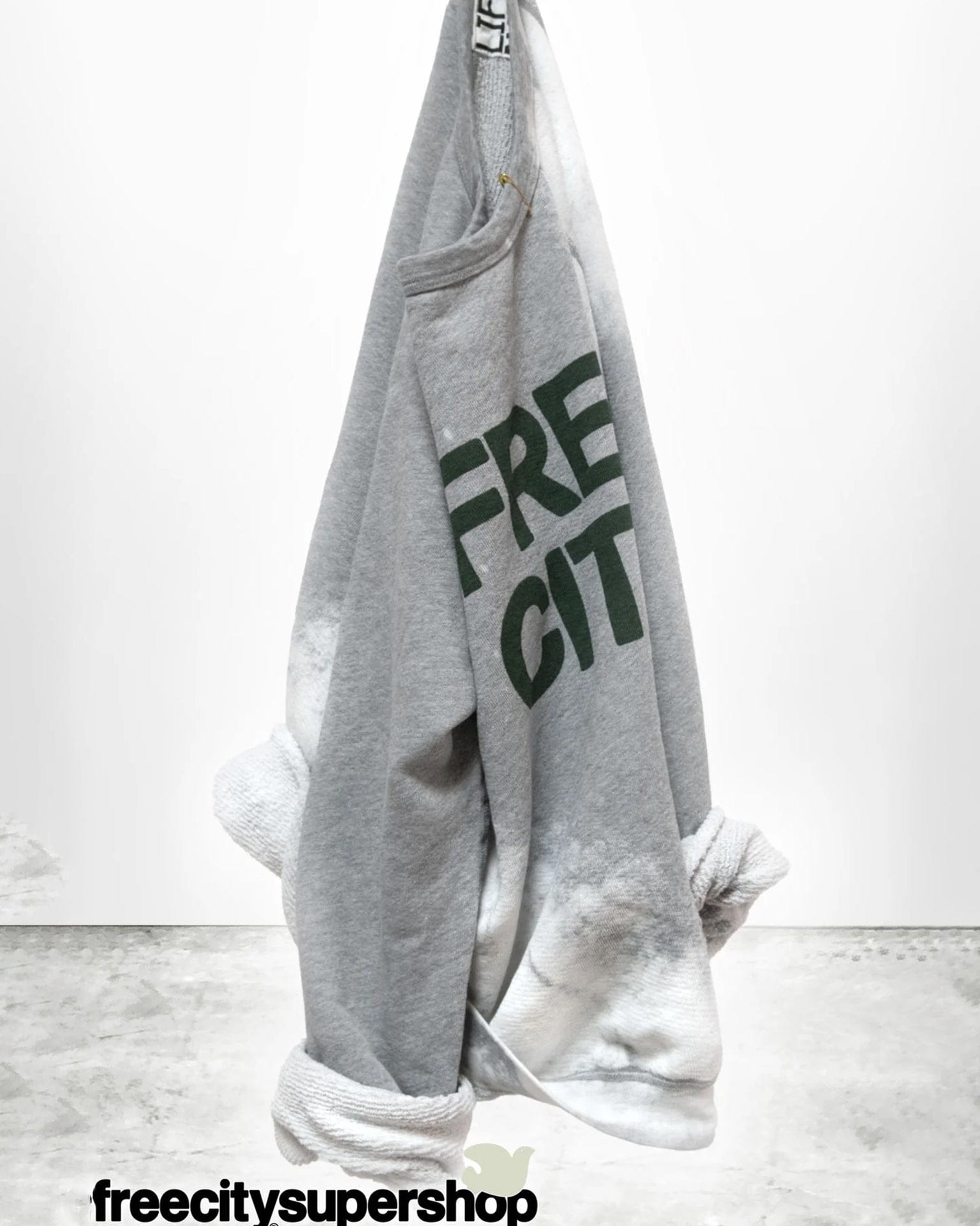 Freecity Bleachout Raglan Sweatshirt in Heather Surplus