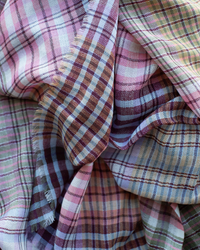 Épice Plaid Wool Scarf in Roses