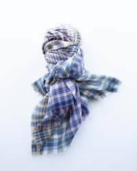 Épice Plaid Wool Scarf in Smoke