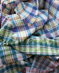 Épice Cross Plaid Wool Scarf in Heather