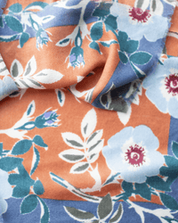 Épice Accessories Caramel Bold Daisy Wool Silk & Cashmere Bandana in Caramel