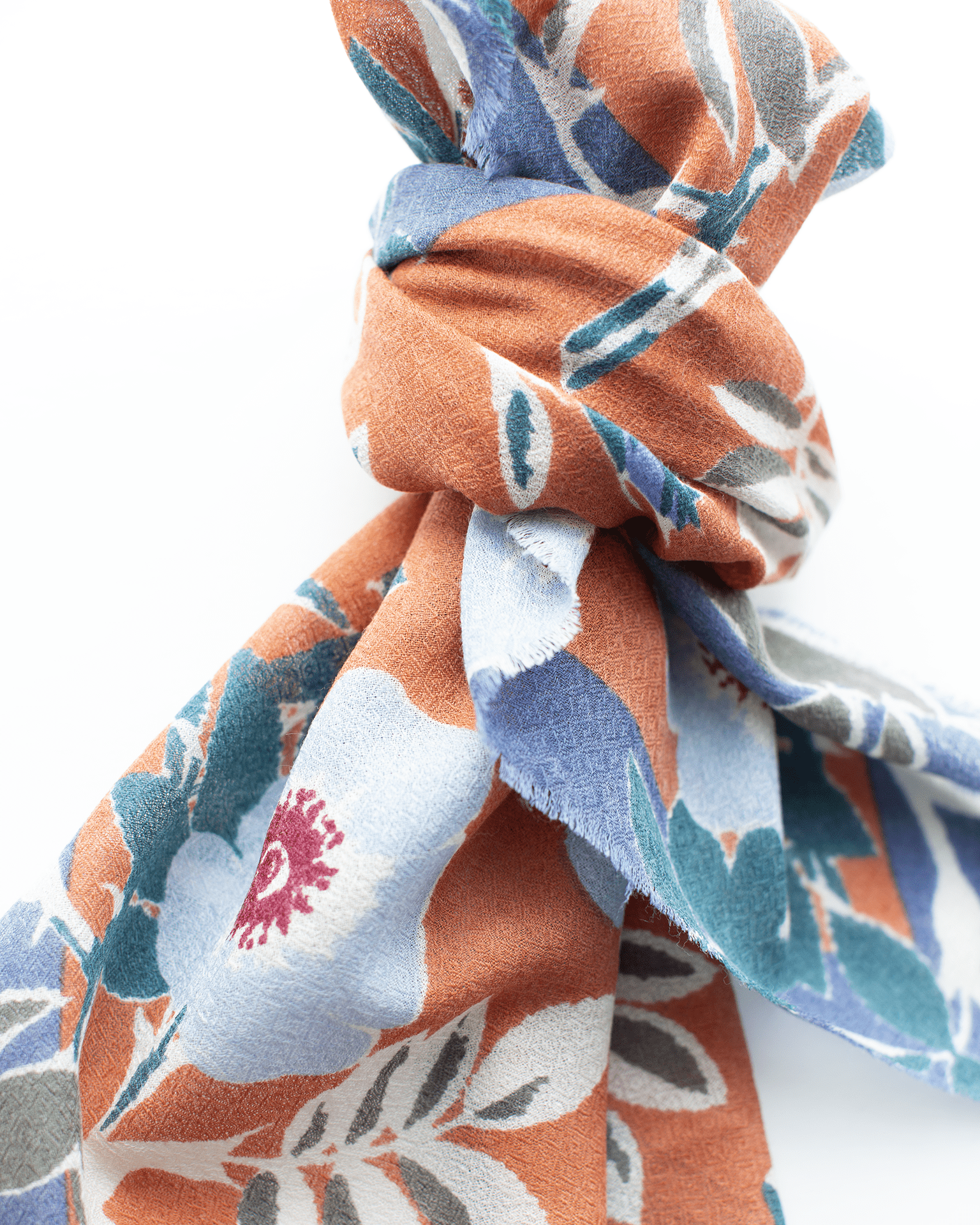 Épice Accessories Caramel Bold Daisy Wool Silk & Cashmere Bandana in Caramel