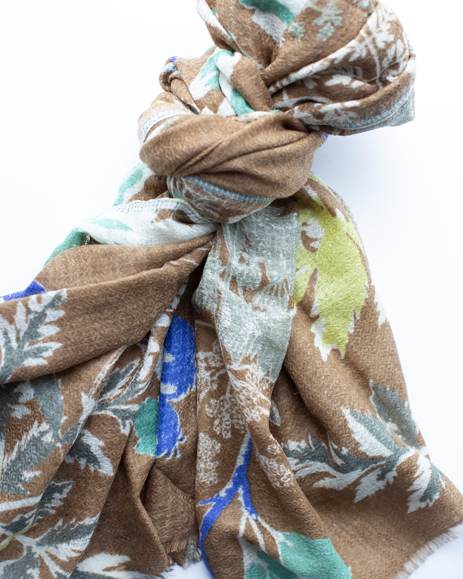 Épice Botanica Wool Silk & Cashmere Scarf in Tobacco
