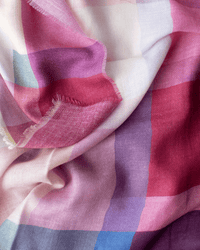 Épice Accessories Rosso Iconic Check 7 Bandana in Rosso