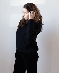 Crew Neck Roll Sleeve Pullover in Black - Bliss Boutiques