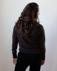 White + Warren Cashmere Rib Trim Crewneck in Dark Umber