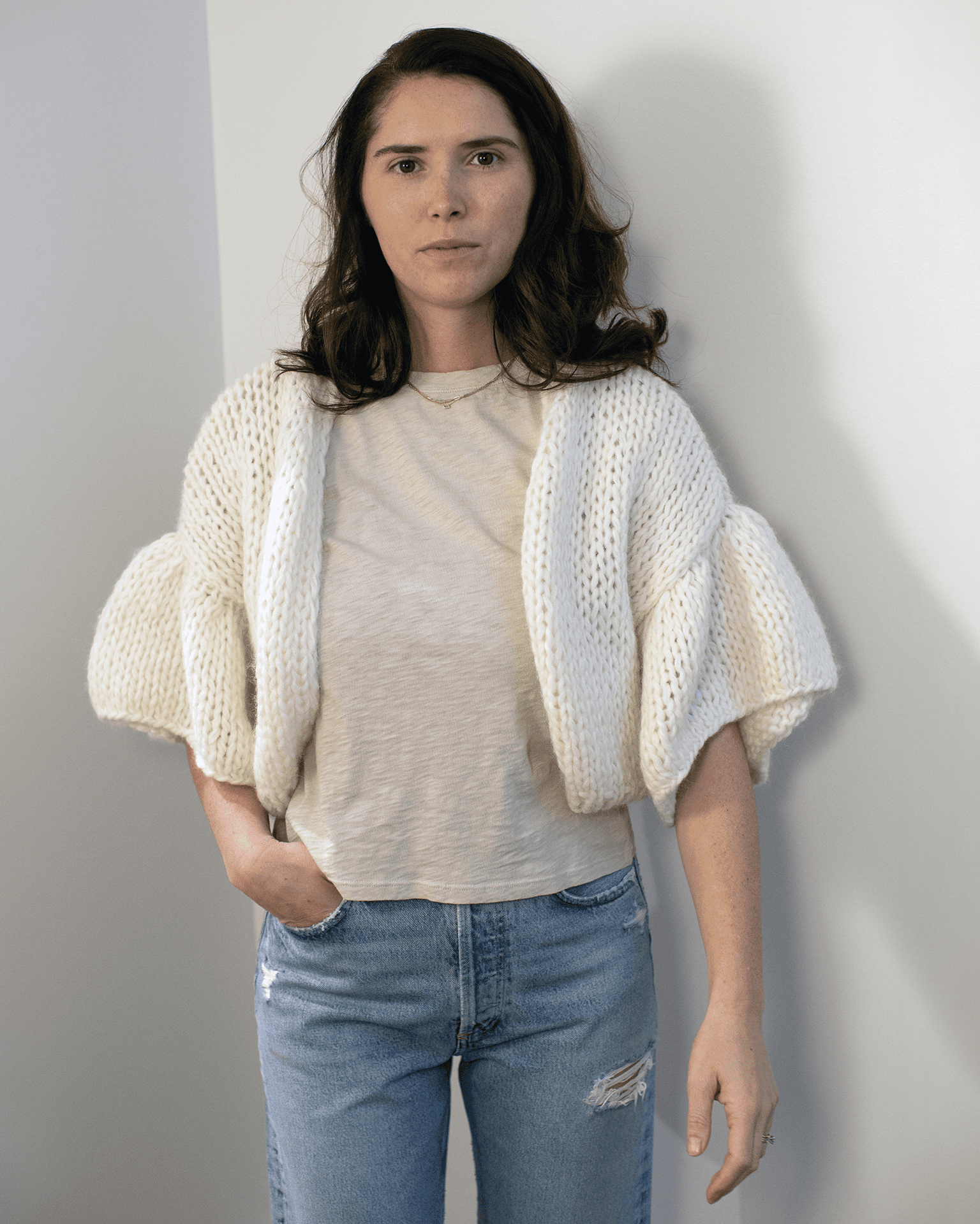 Chunky Alpaca Ruffled Short Cardigan in Creme