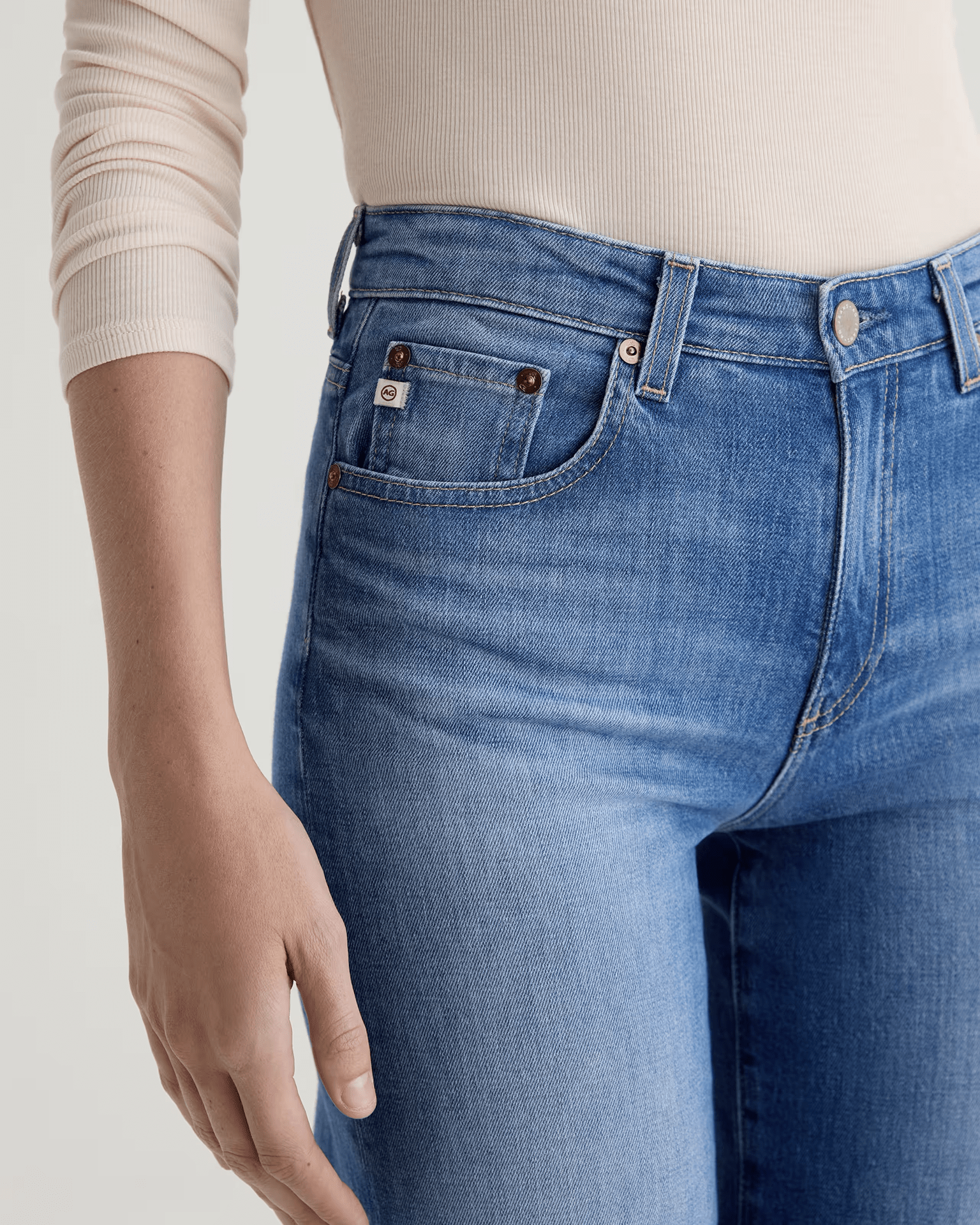 AG Jeans Denim Saige Wide Leg Crop in 13Ys Allure