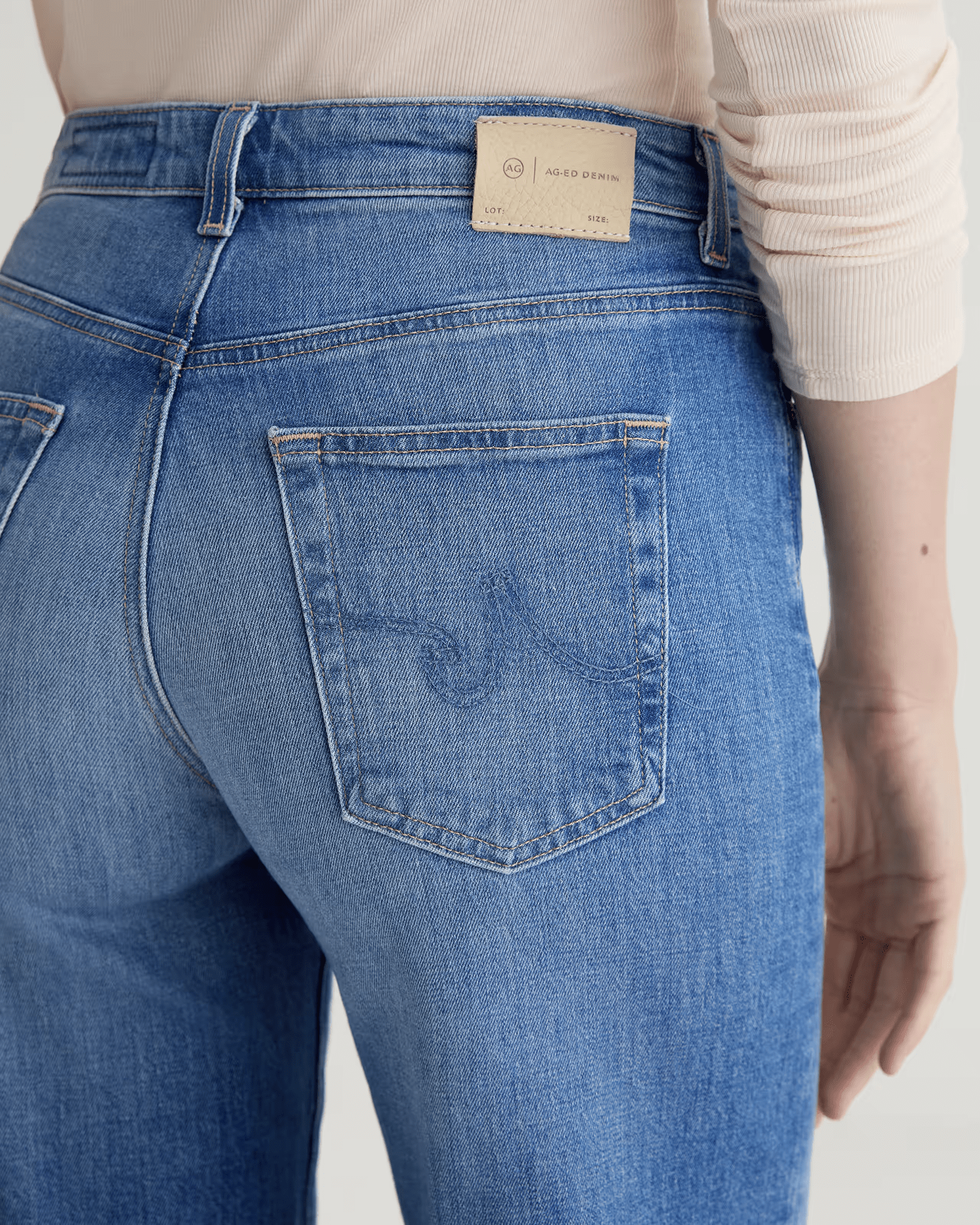 AG Jeans Denim Saige Wide Leg Crop in 13Ys Allure