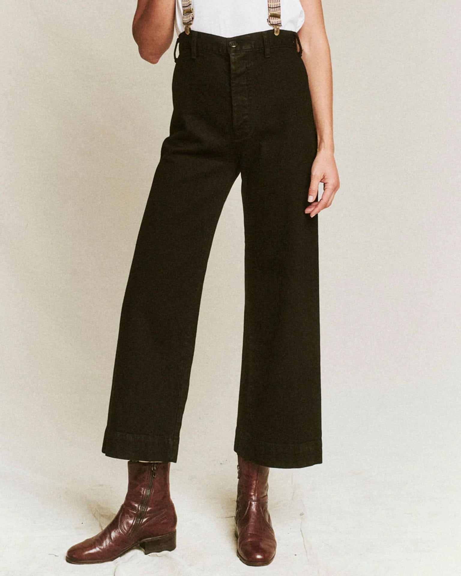 The Seafair Jean in Carbon