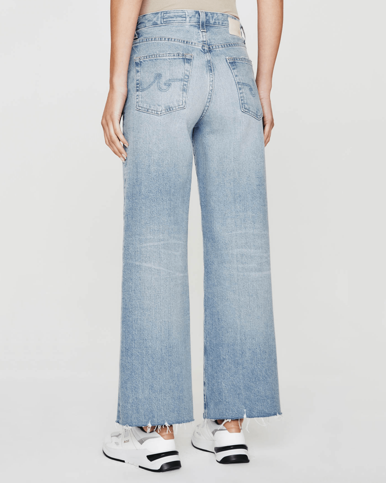 AG Jeans Saige Wide Leg Crop in Chateau