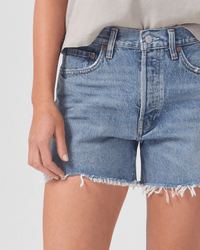 AGOLDE Parker Long Short in Wheel