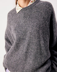 American Vintage Vito Onesize Crewneck Sweater in Acier Chine 3 - Bliss Boutiques