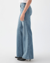 AMO Anita Flare in Eternal