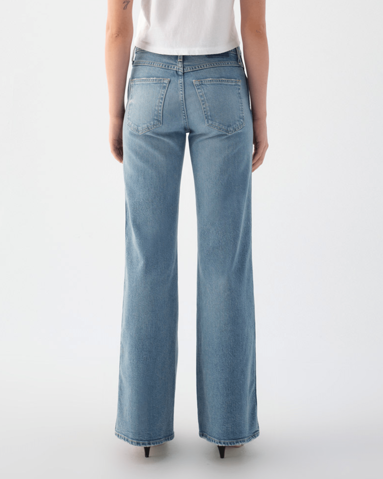 AMO Anita Flare in Eternal