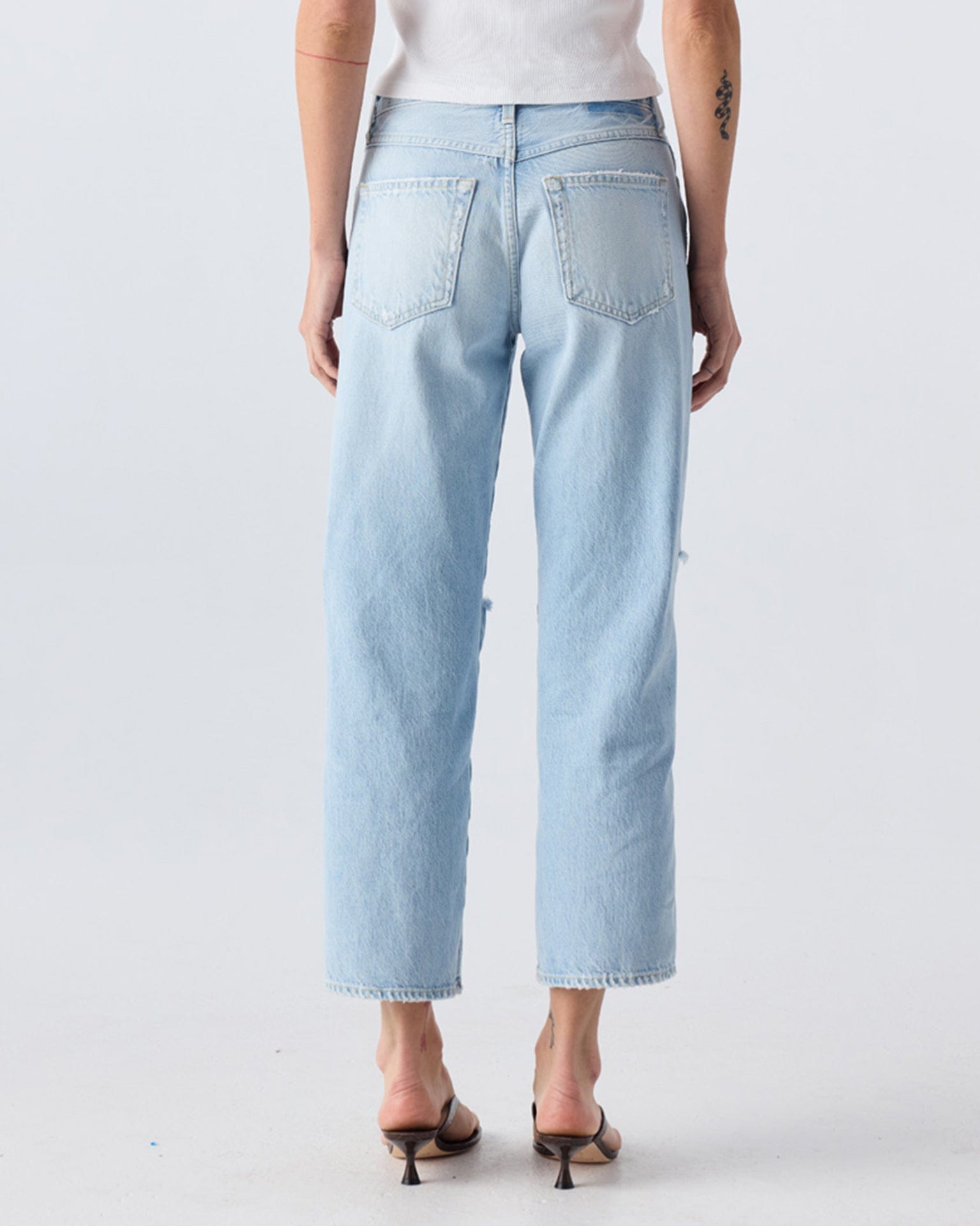 AMO Billie Cropped Wide Straight in Sunburn