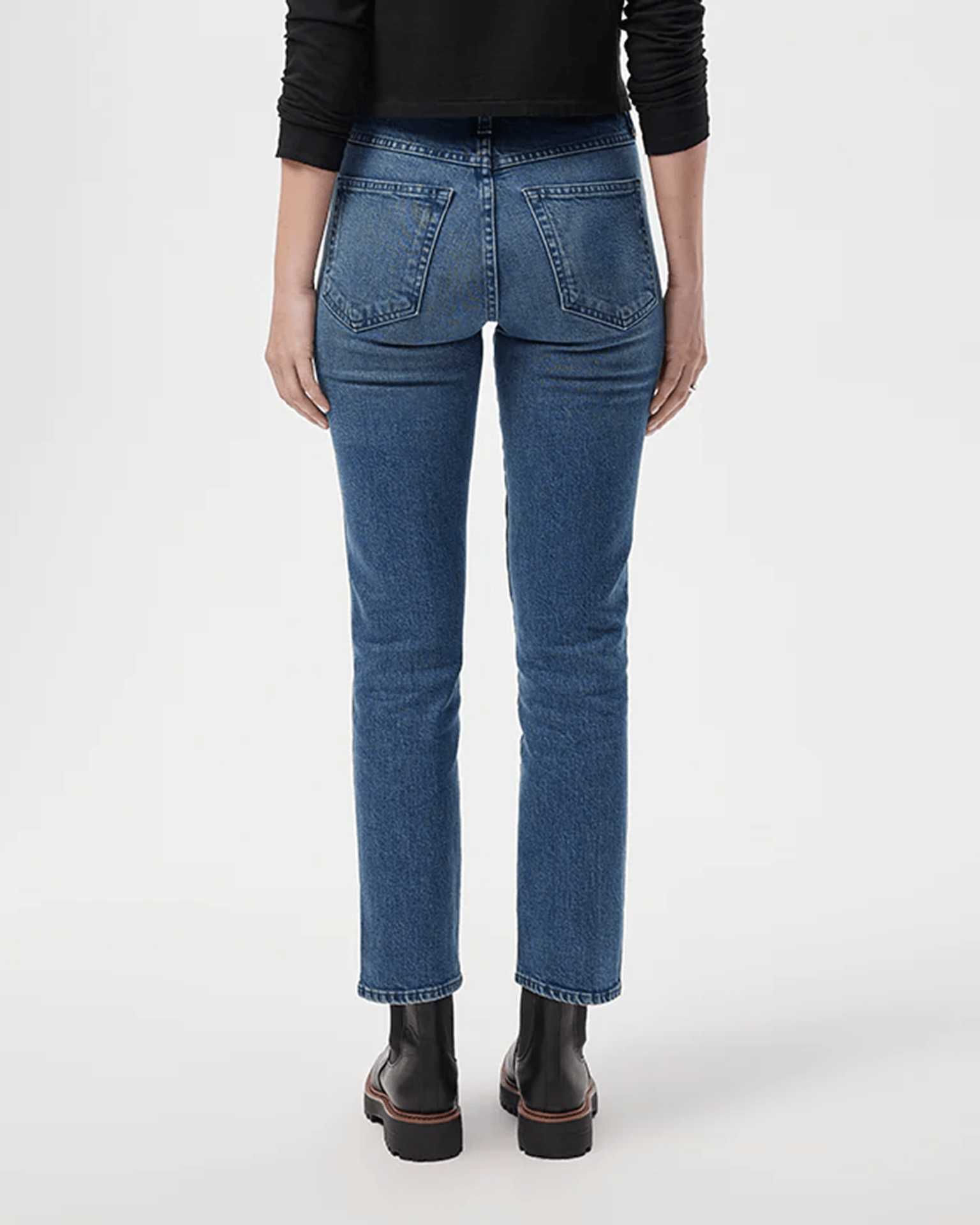 AMO Chloe Crop in True Love