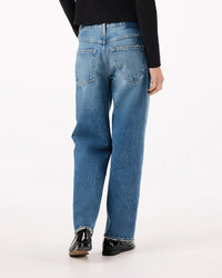 AMO Hattie Straight in Allure