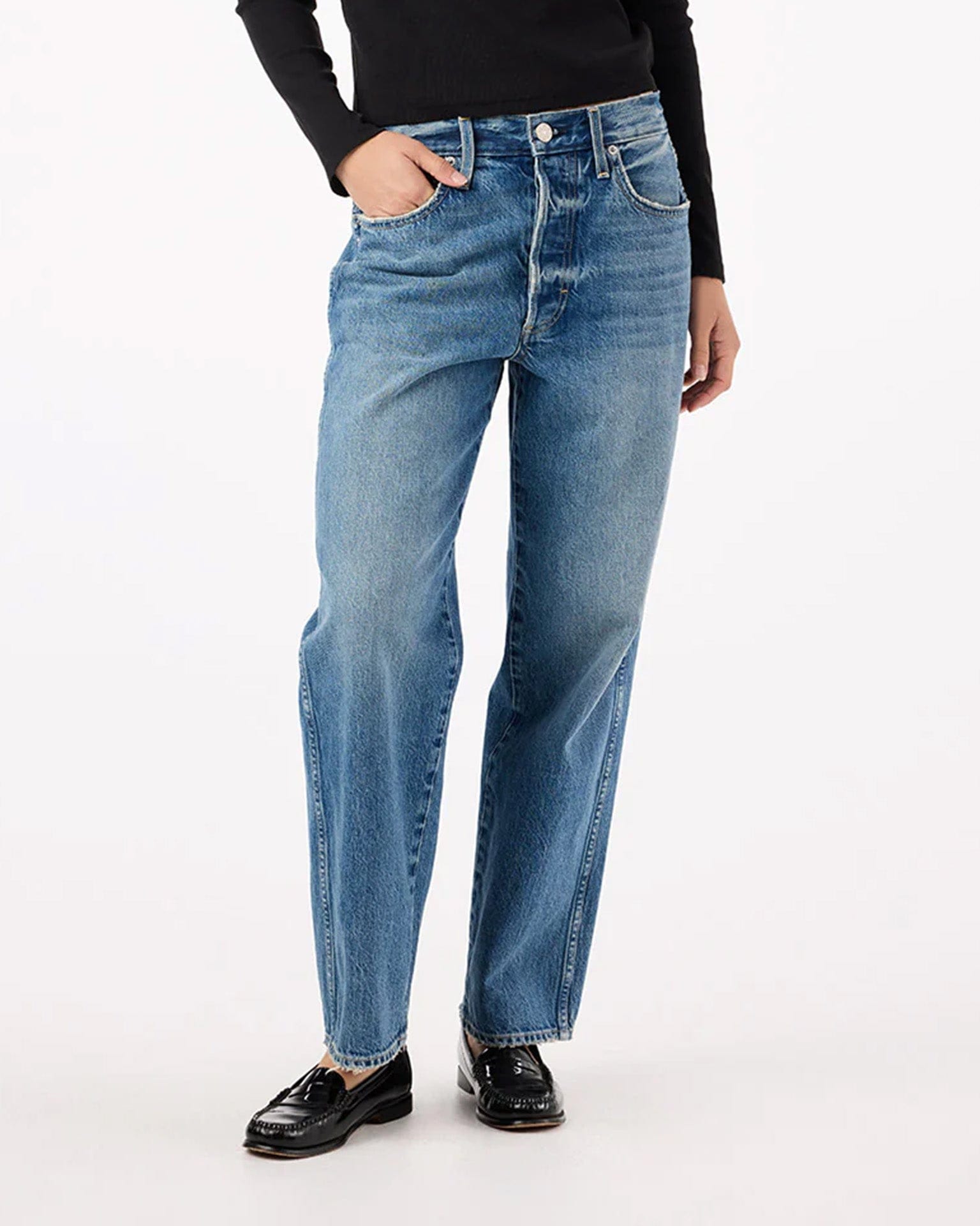 AMO Hattie Straight in Allure