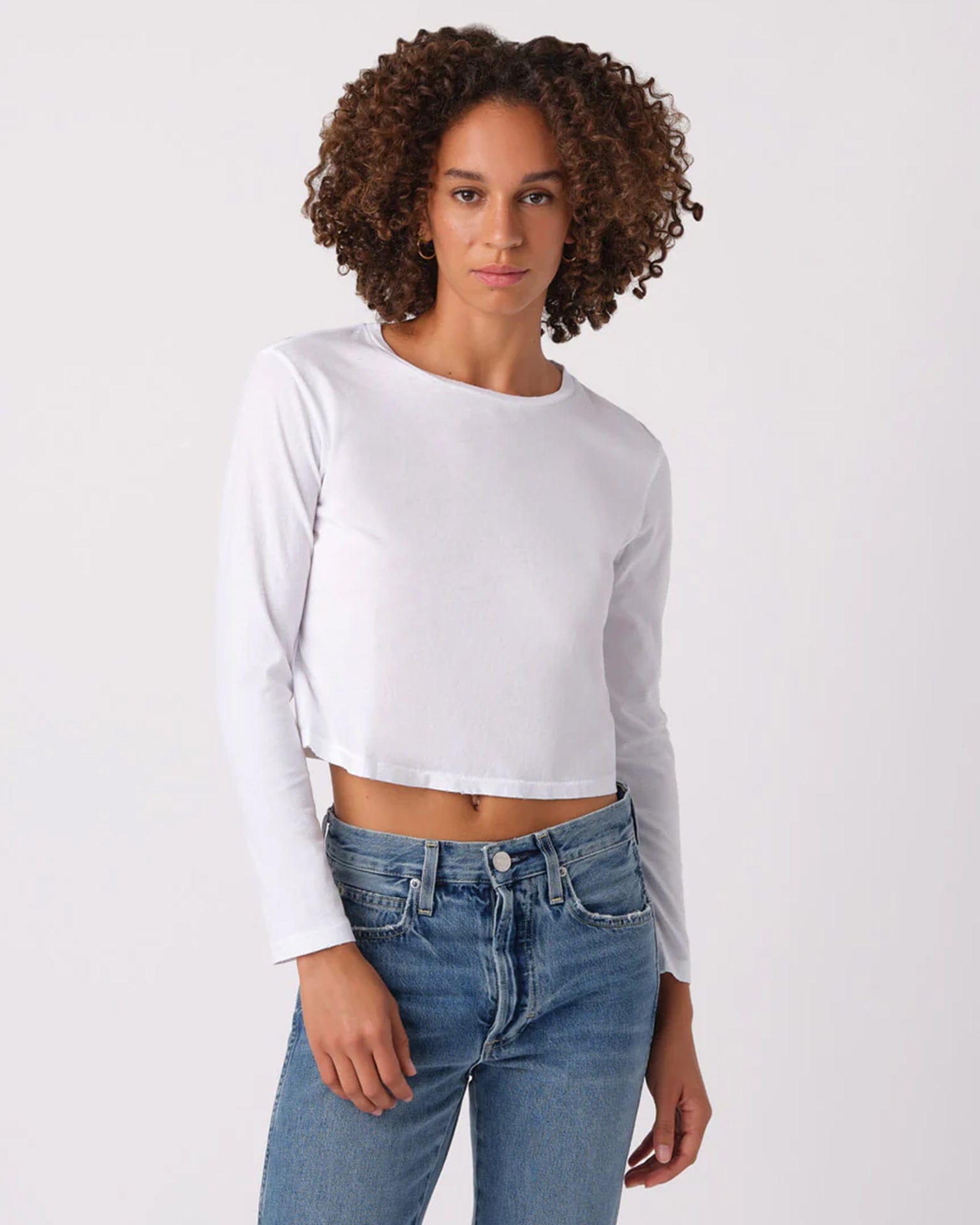 AMO L/S Babe Tee in White