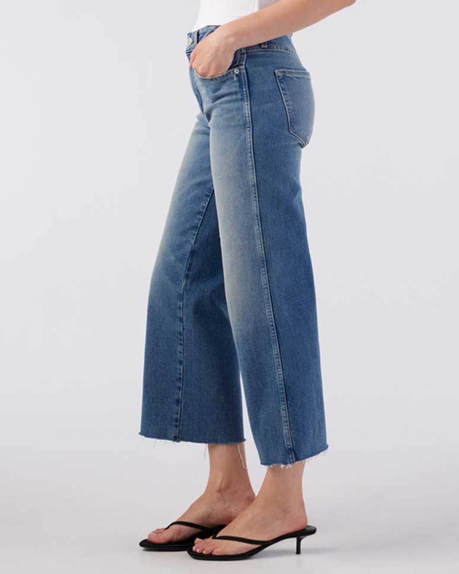 AMO Marjorie in Dropout