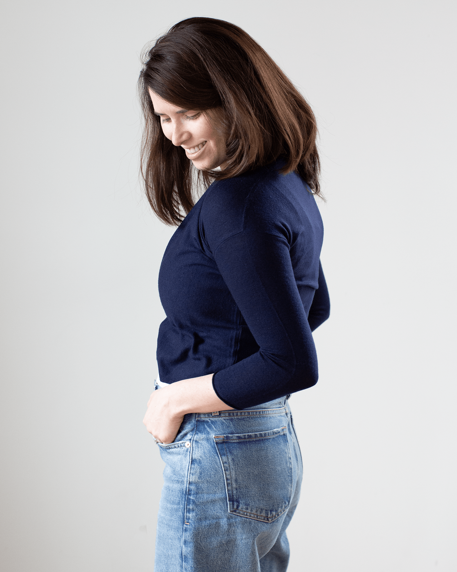 Autumn Cashmere Easy Crop Cardi in Peacoat