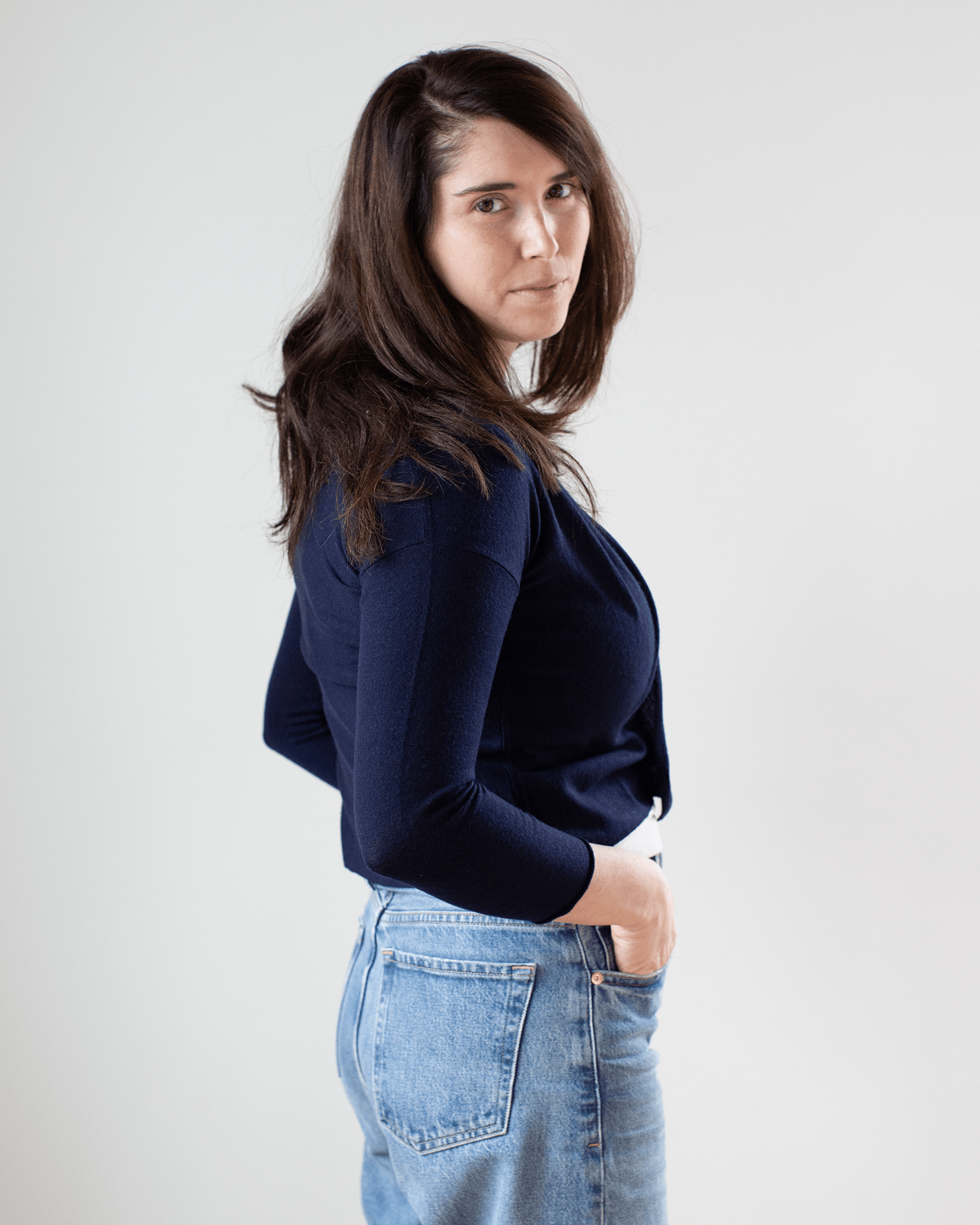 Autumn Cashmere Easy Crop Cardi in Peacoat