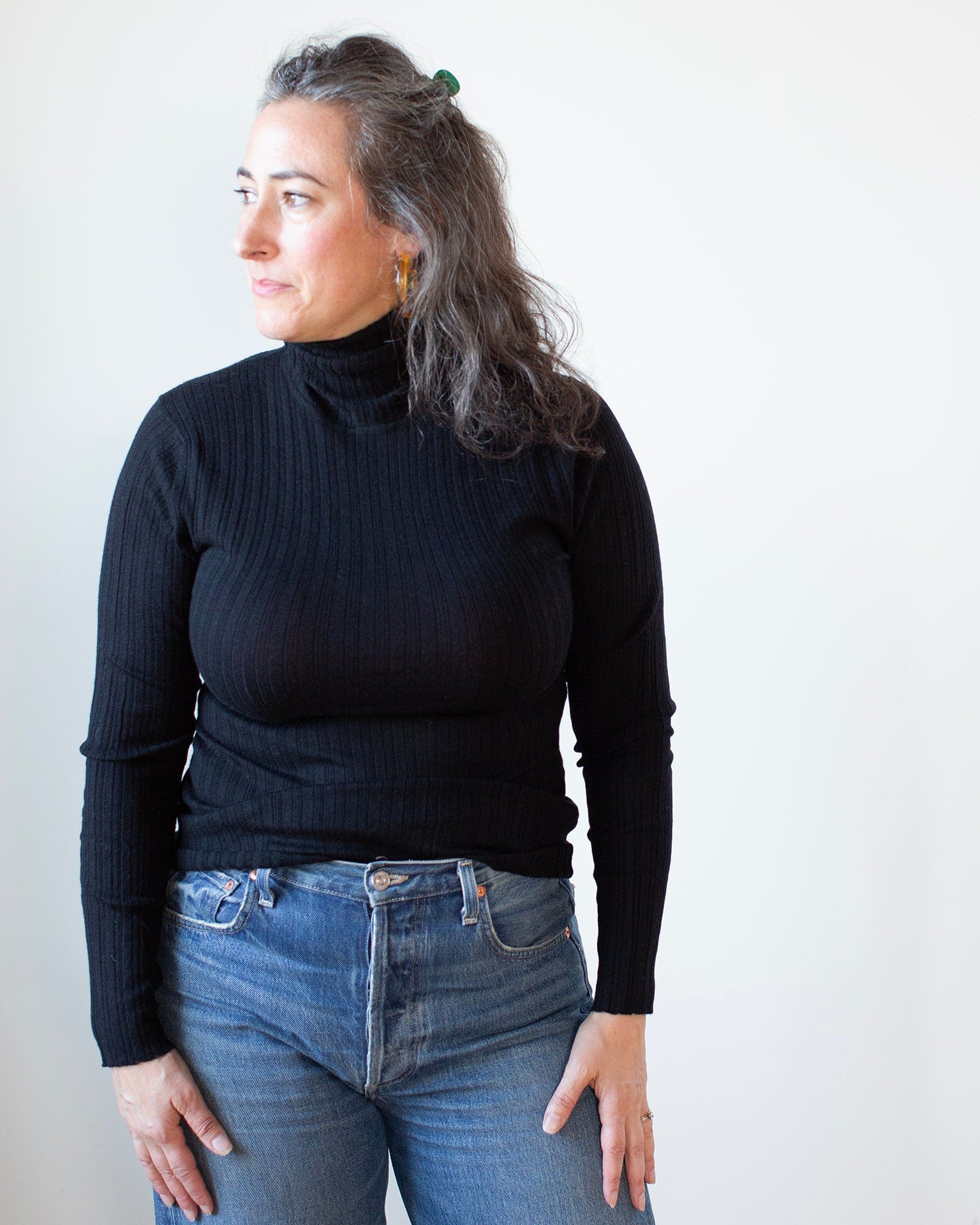 Autumn Cashmere Variegated Rib Turtleneck in Black