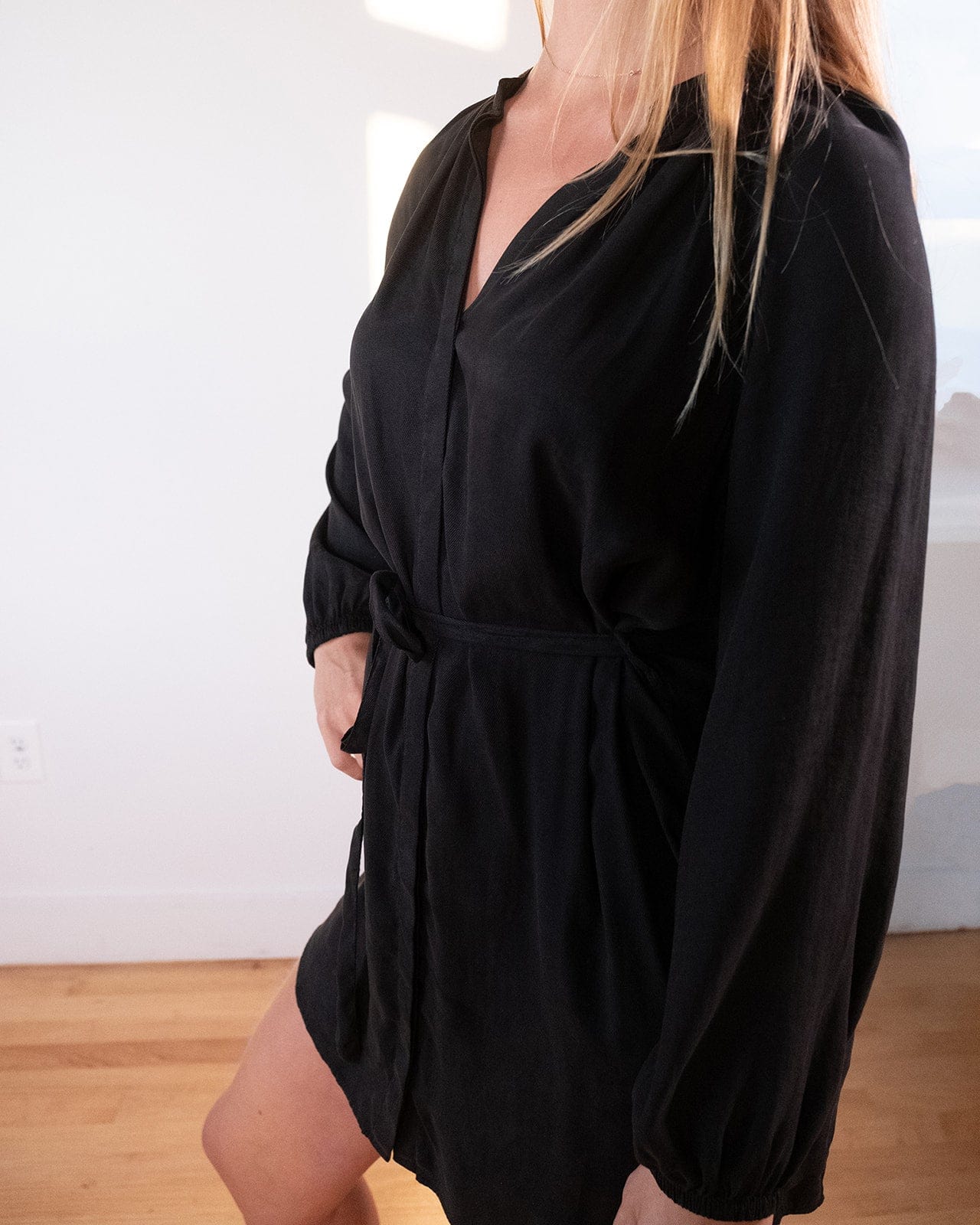 Bella Dahl Belted Raglan Mini Dress in Black