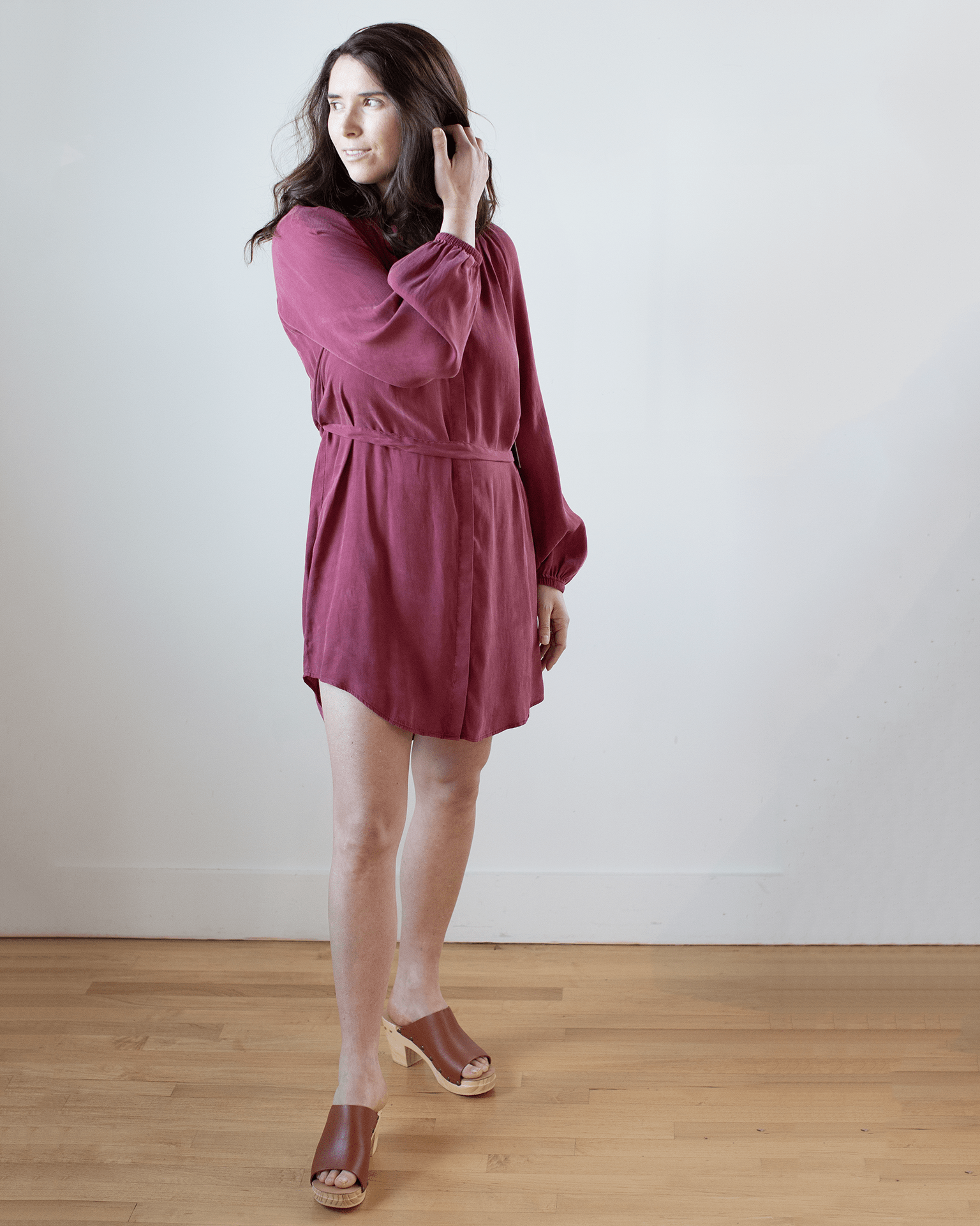 Bella Dahl Belted Raglan Mini Dress in Sweet Merlot
