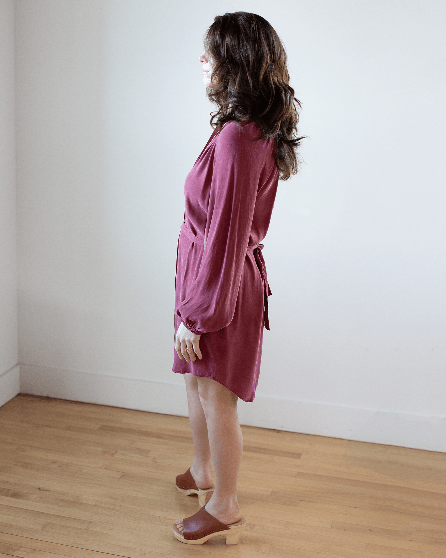 Bella Dahl Belted Raglan Mini Dress in Sweet Merlot