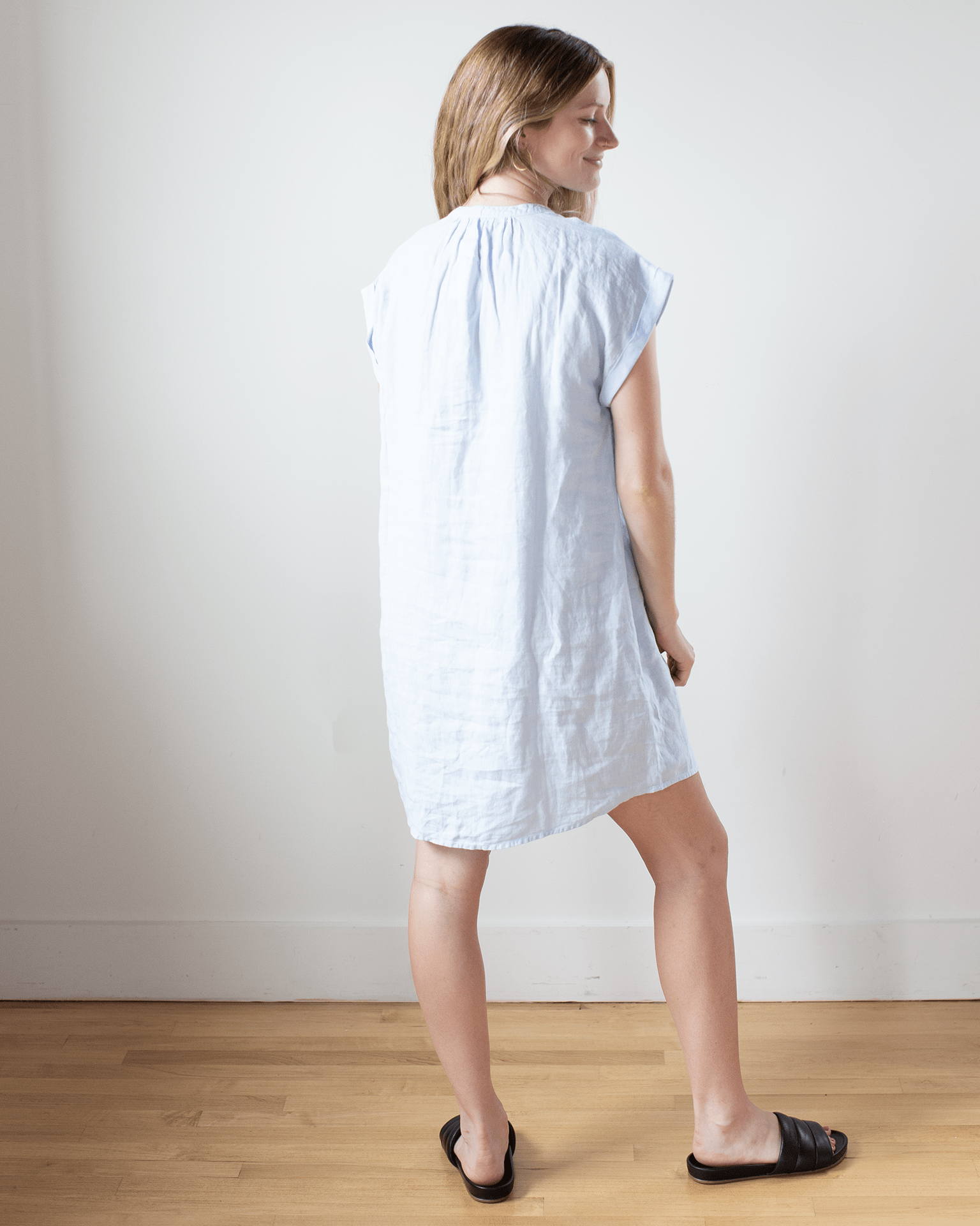 Bella Dahl Cap Sleeve Henley Dress in Blue Periwinkle