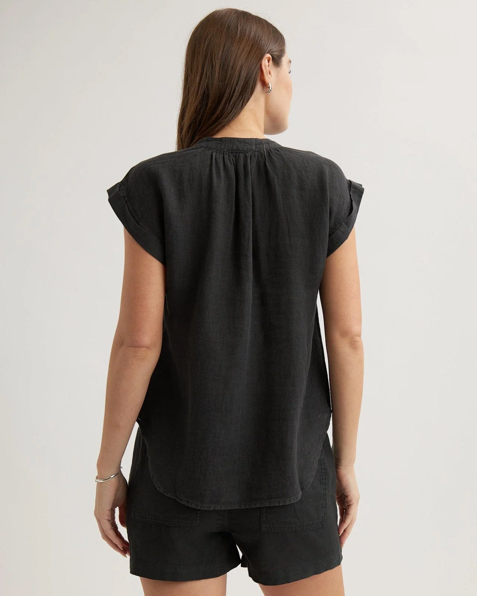 Bella Dahl Cap Sleeve Pullover in Black