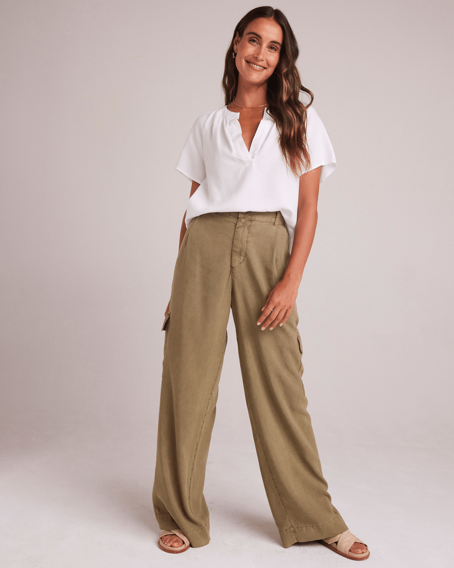Bella Dahl Cargo Wide Leg Pant in French Olive