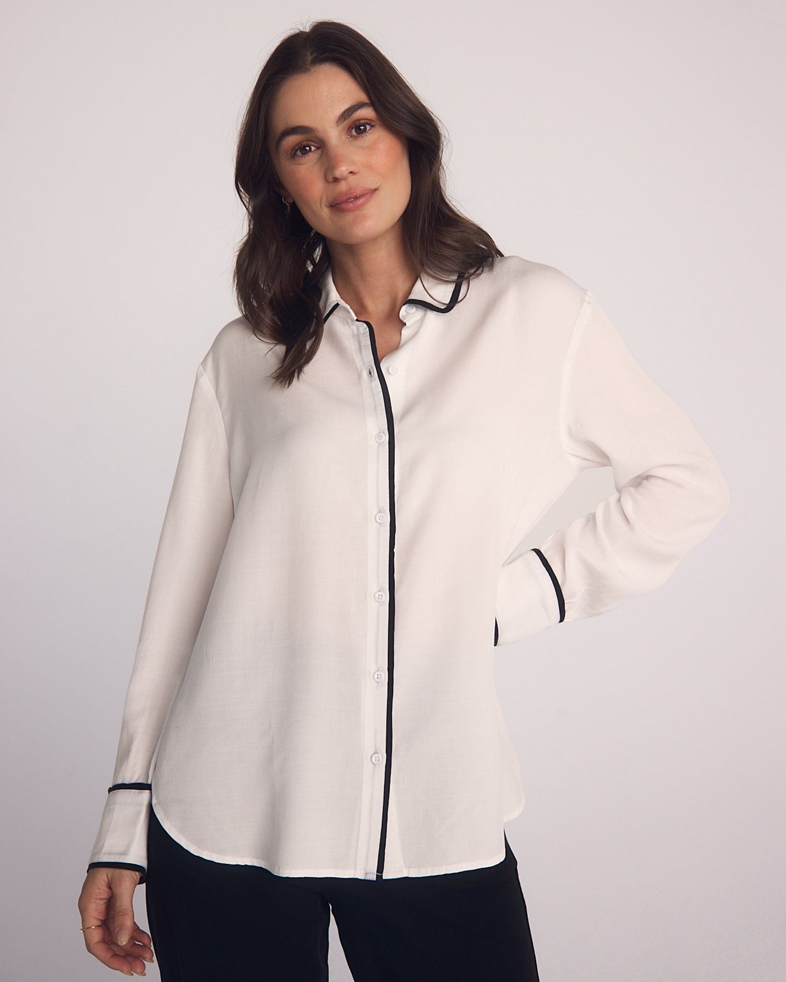 Bella Dahl Contrast Trim Shirt in Off White