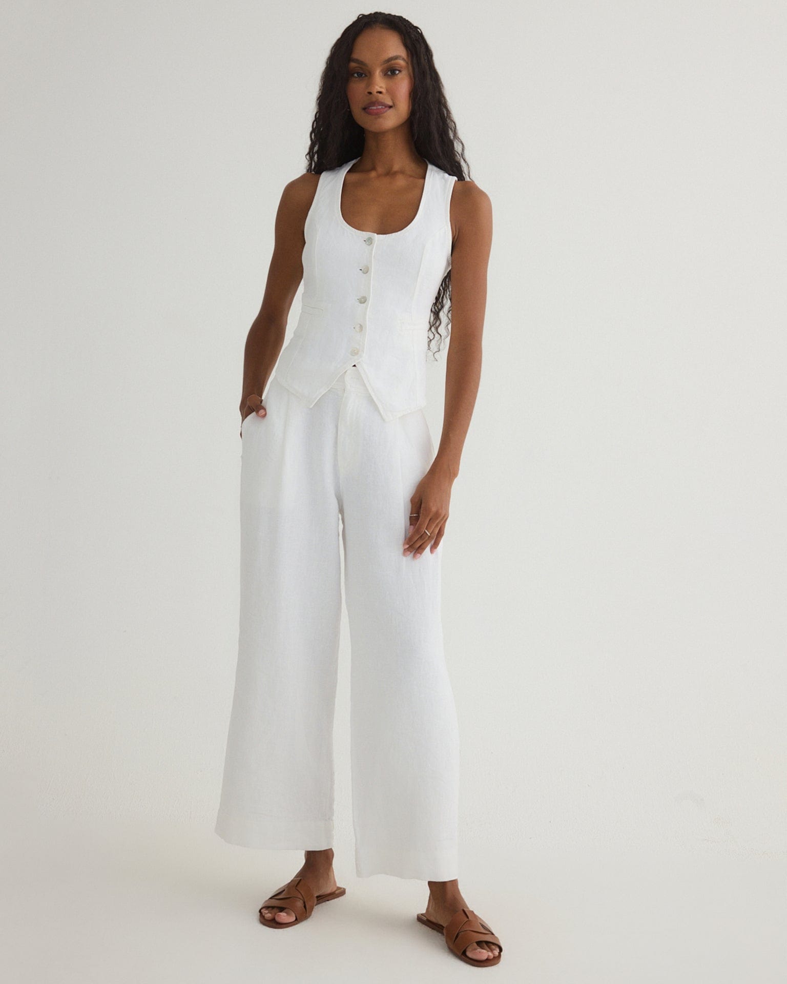Bella Dahl Pleated Wide Leg Ankle Pant in White