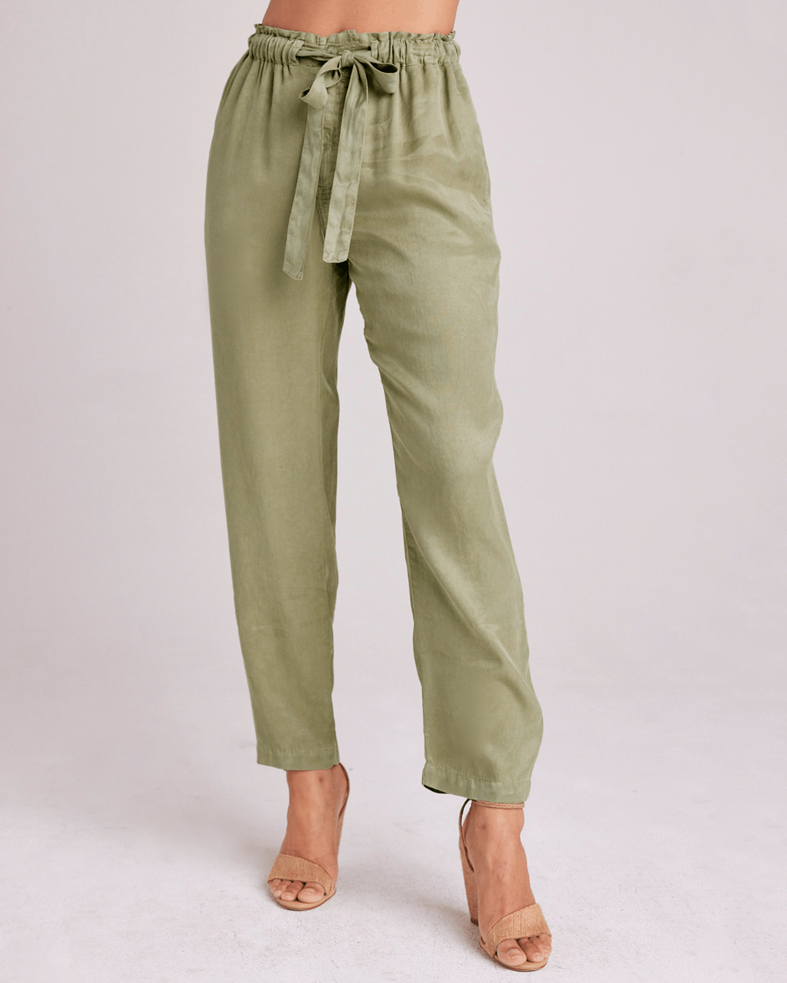 Bella Dahl Rose Easy Trouser in Dried Herb
