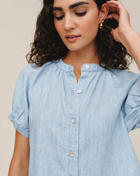 Bella Dahl Short Sleeve Raglan Shirt in Sun Bleached Wash 2 - Bliss Boutiques