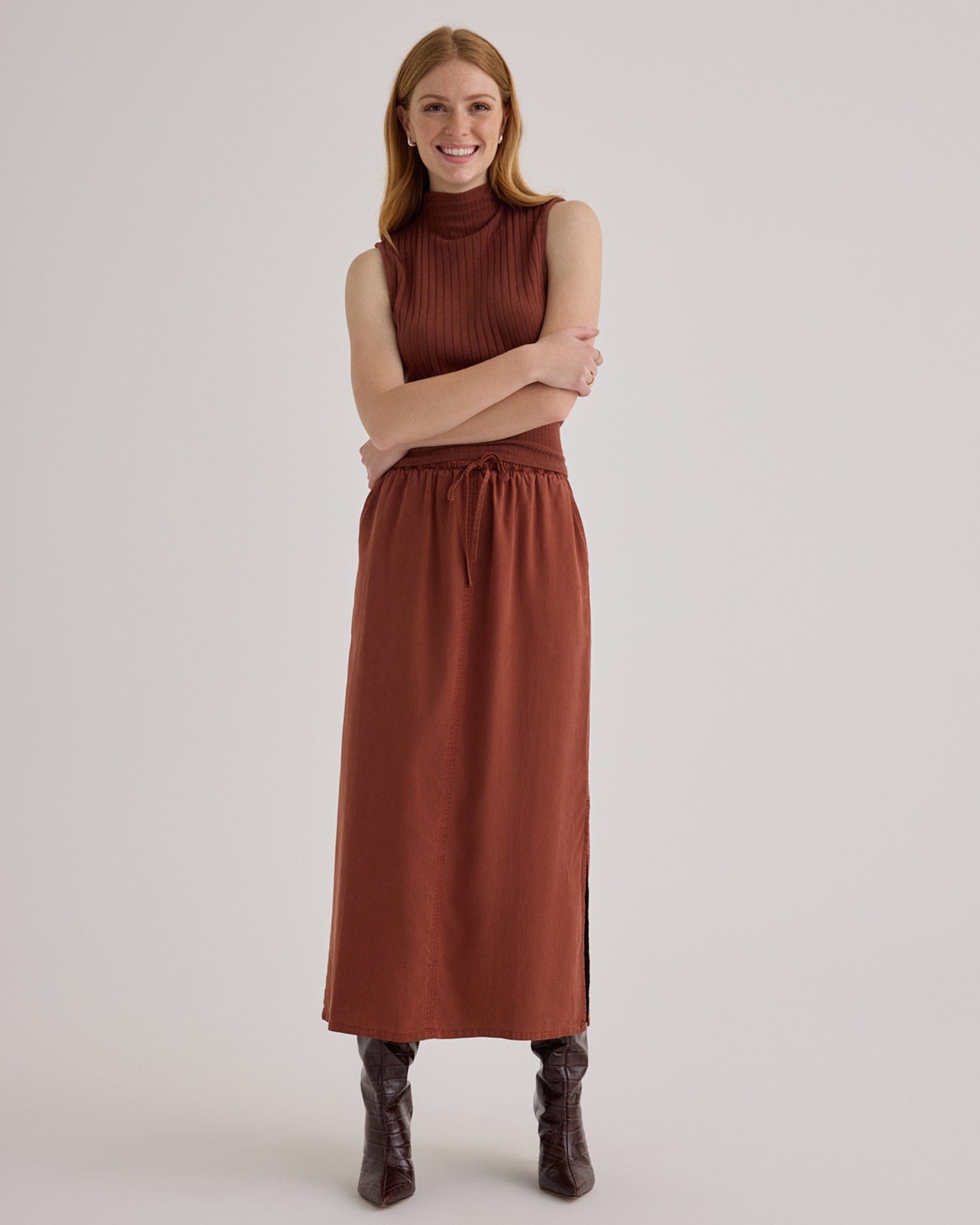 Bella Dahl Sleeveless Mock Neck Top in Autumn Amber