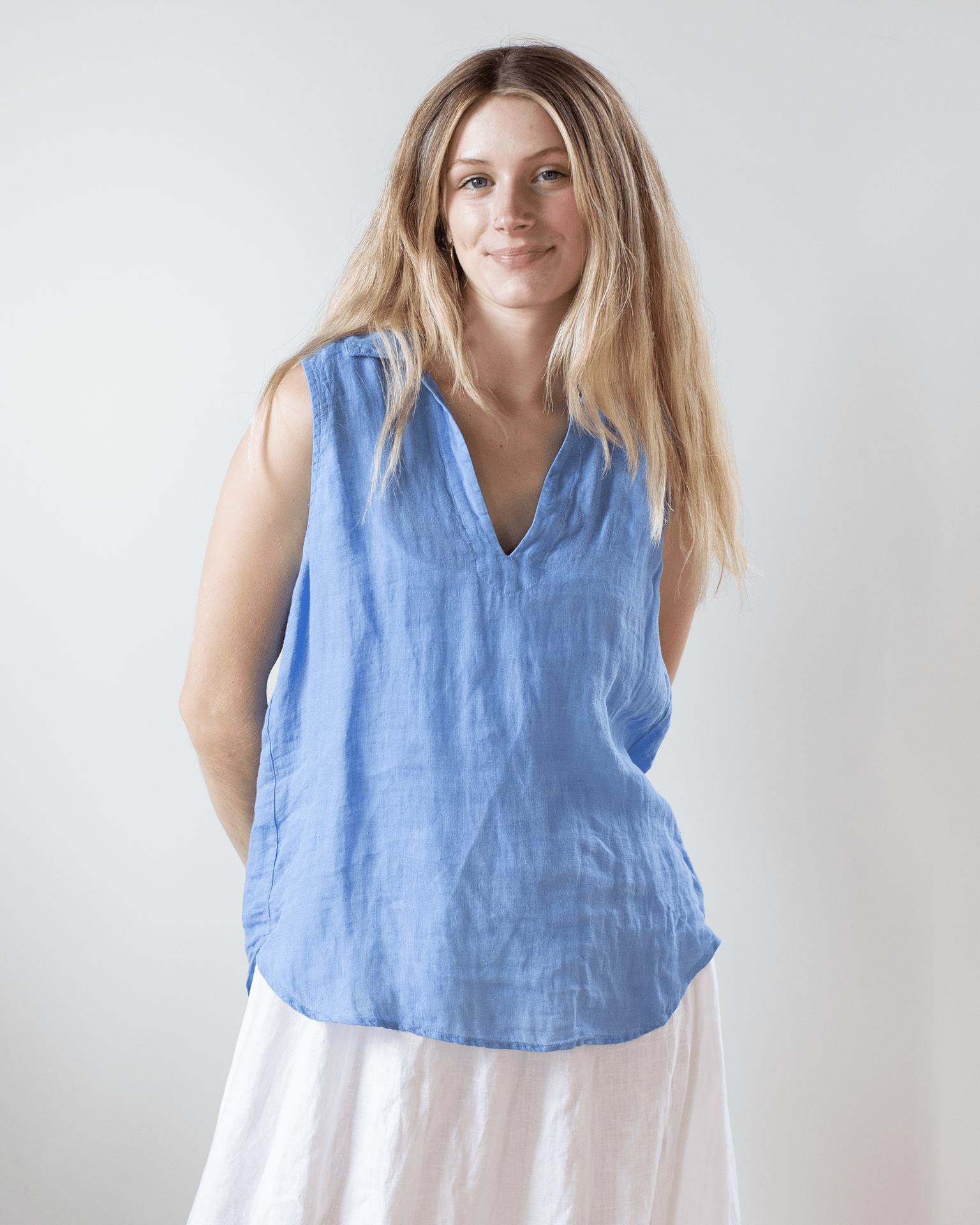 Bella Dahl Sleeveless Pullover in Riviera Blue