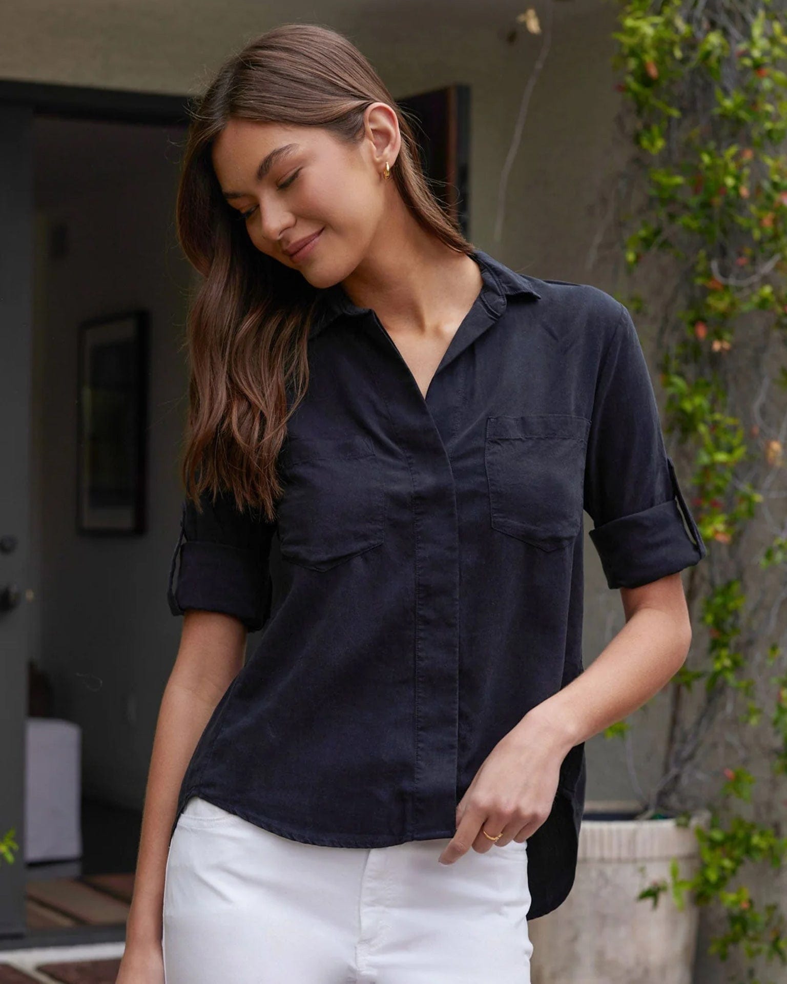 Split Back Button Down in Vintage Black