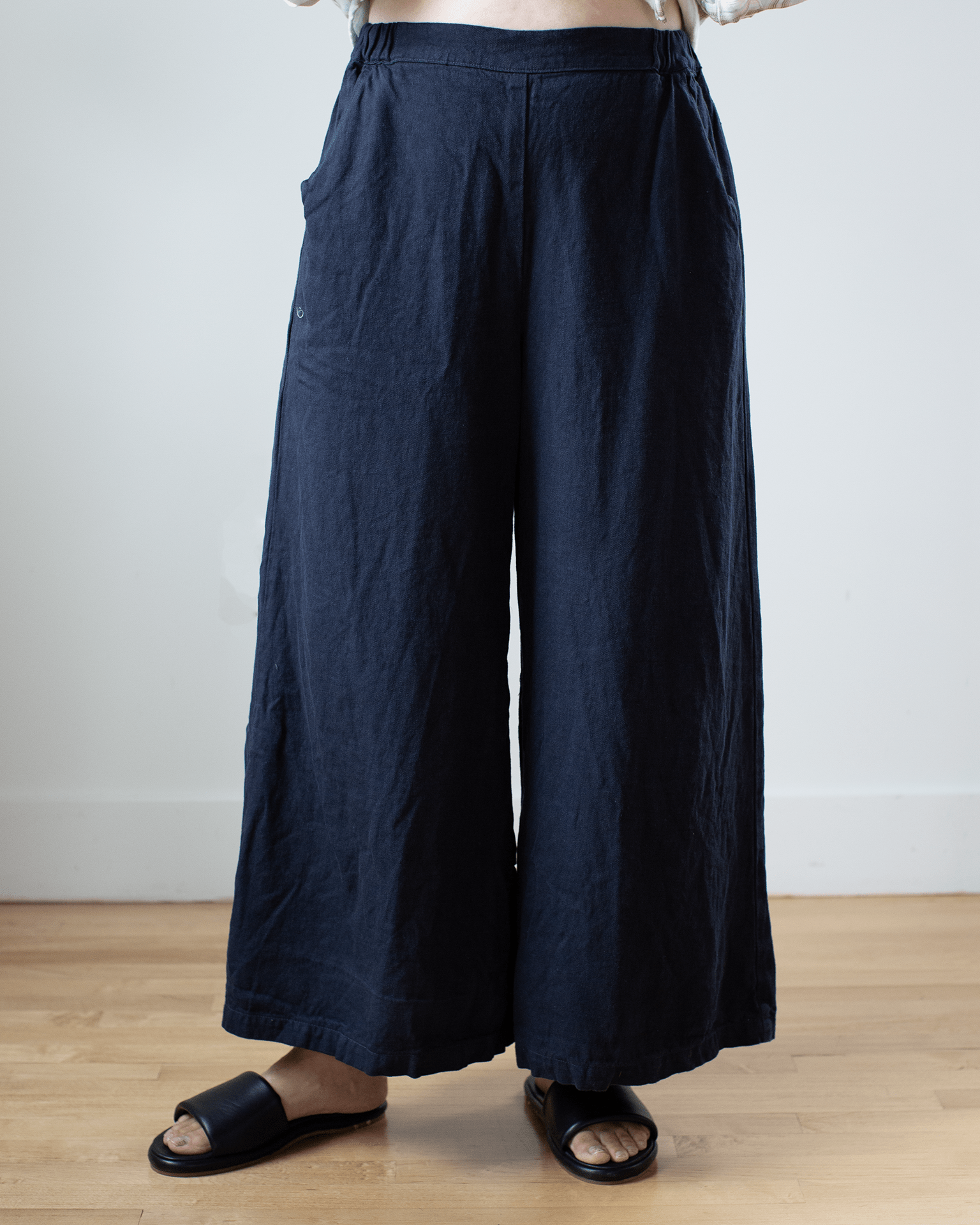 CP Shades Cropped Wendy Pant in Ink Hemp Blend