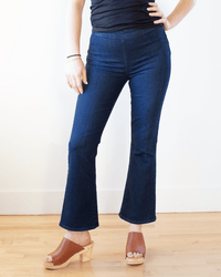 Edwin Lark Ankle Pull-On in Quietude