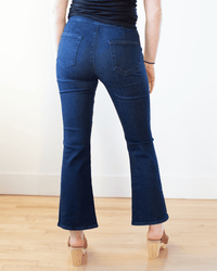 Edwin Lark Ankle Pull-On in Quietude