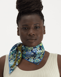 Inoui Editions Accessories Turquoise Square 65 Pampa in Turquoise