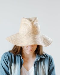 Lola Hats Commando in Natural/Natural