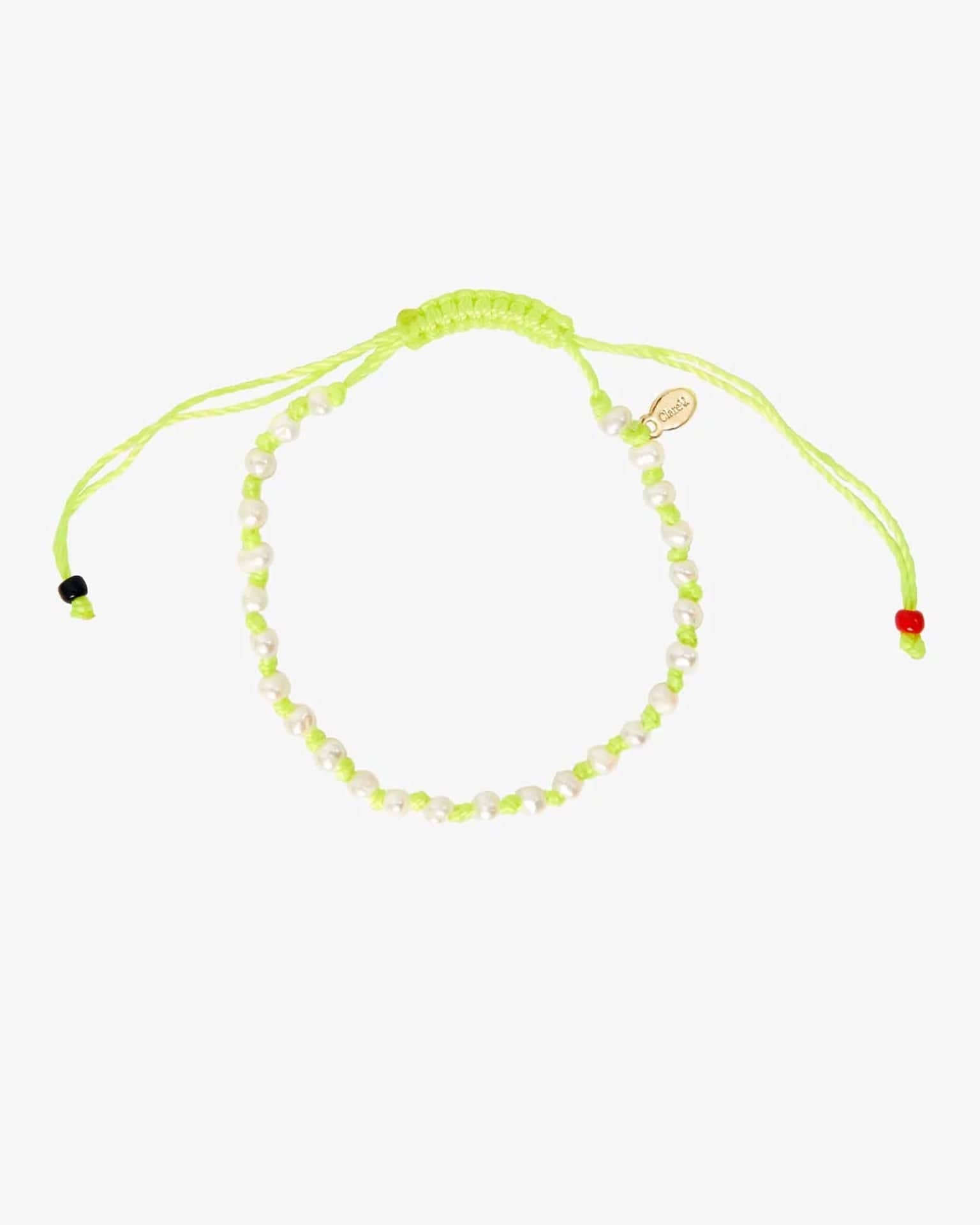 Clare V. Petit Pearl Beaded Bracelet in Neon Yellow/Cream